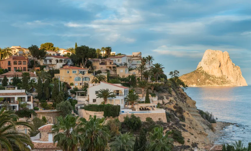 Nieruchomości nadmorskie w Hiszpanii: oczekiwania a rzeczywistość