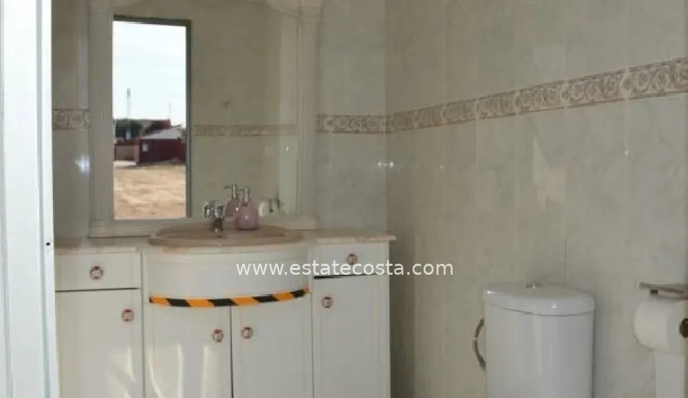 Posiadłość wiejska / Finka