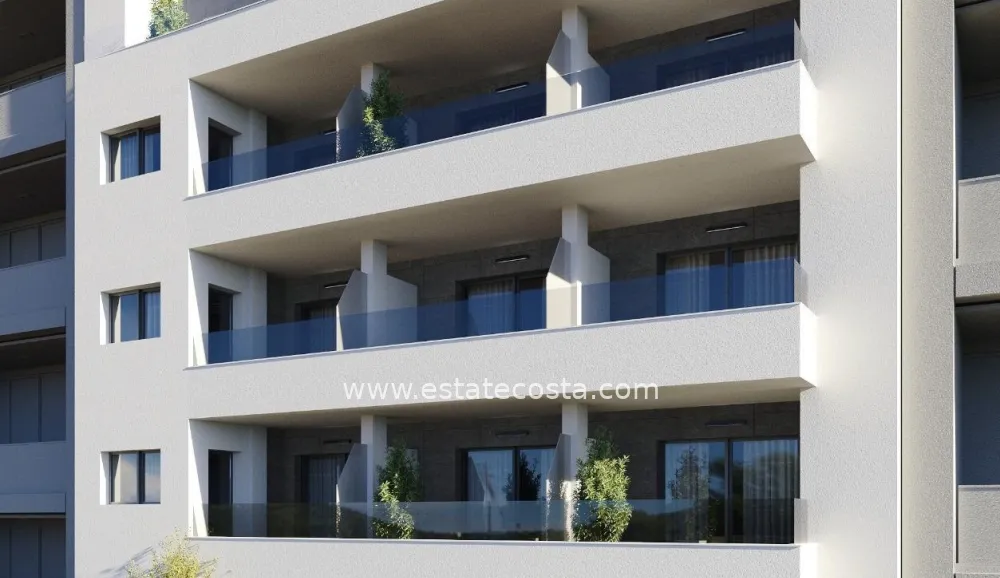 Apartament 85m2  400m od plaży